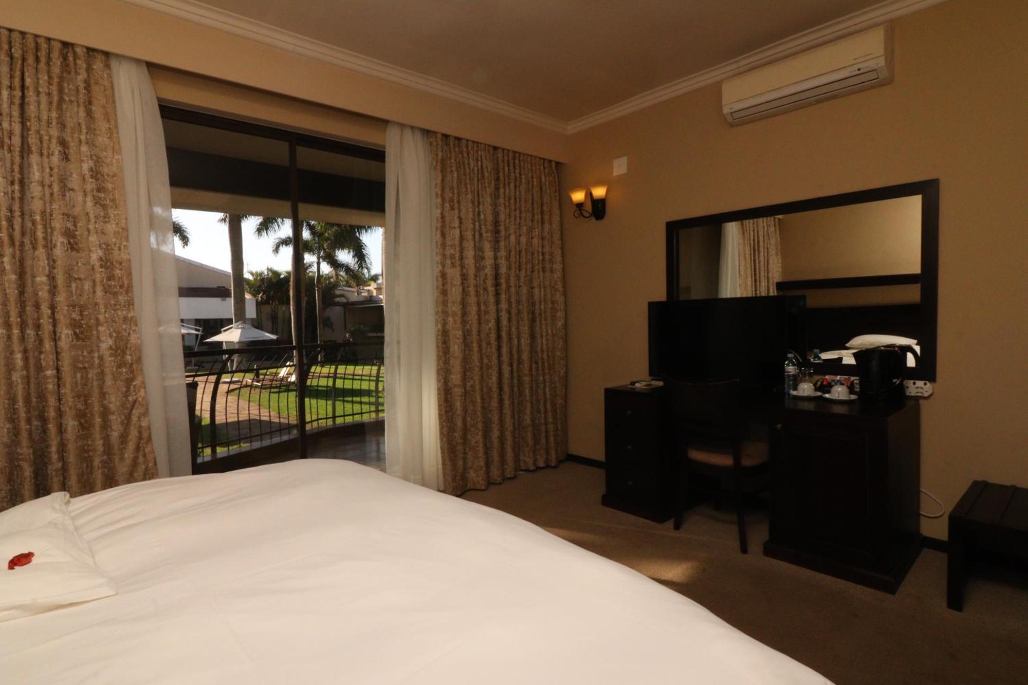 Happy Valley Hotel And Casino Ezulwini Buitenkant foto